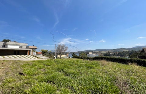 CR012 – Terreno à venda no Condomínio Entre Serras e Águas – Vargem – SP