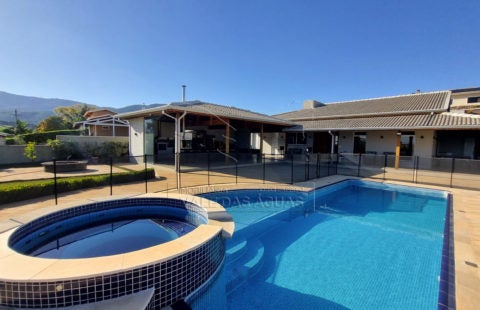 COND011 – Casa linda de alto padrão à venda no Vale dos Lagos – Joanópolis – SP