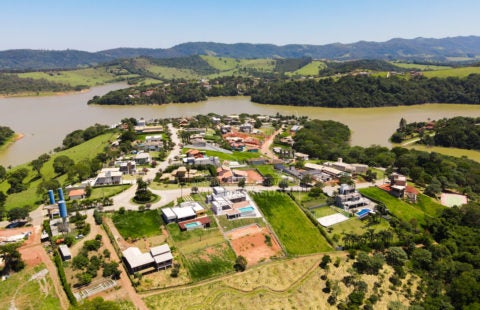 CR010 – Condomínio Entre Serras e Águas – Vargem – SP