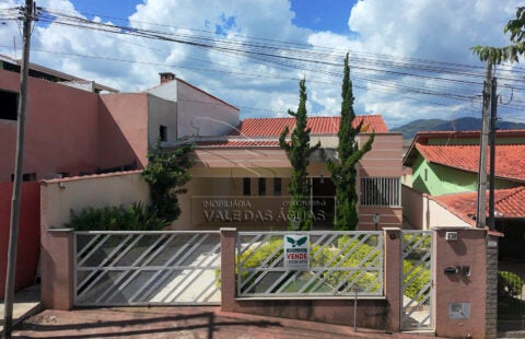 C003 – Casa à venda no Jd. São João II em Joanópolis – SP